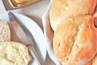 Crispy Portuguese Papo Secos Recipe — Homemade Crusty Rolls