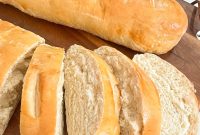 90-Minute Artisan French Bread Recipe for Crisp Crust and Soft Crumb