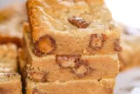 Peanut Butter Cup Blondies Recipe — Gooey Chocolate & Peanut Butter