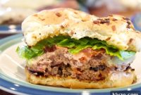 Stuffed Bacon Cheeseburgers: Juicy Bacon-Wrapped Burger Recipe