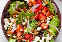 Strawberry and Goat Cheese Salad with Balsamic Glaze