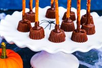 Chocolate Pretzel Witch Brooms — Halloween Party Treats