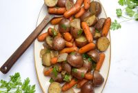Slow Cooker Roasted Potatoes and Carrots Recipe