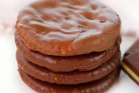 Ritz Thin Mint Sandwich Crackers — Chocolate Mint Snack Recipe