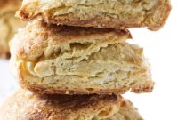 Flaky Sour Cream Biscuits Recipe for Perfect Homemade Biscuits