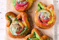Bunny-Shaped Cinnamon Rolls: Cute Recipe for Spring Brunch