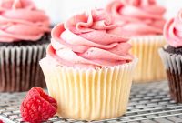 Raspberry Buttercream Frosting with Fresh or Frozen Berries
