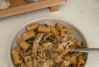 Creamy High-Protein Chicken and Veggie Pasta Bowl