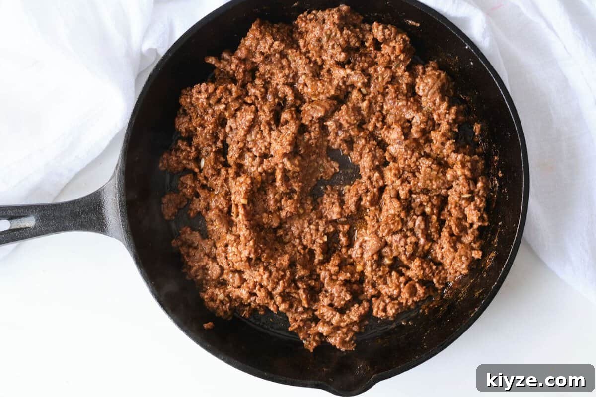 Homemade Hamburger Helper Recipe: Creamy Skillet Cheeseburger Casserole 4 img 12160 3