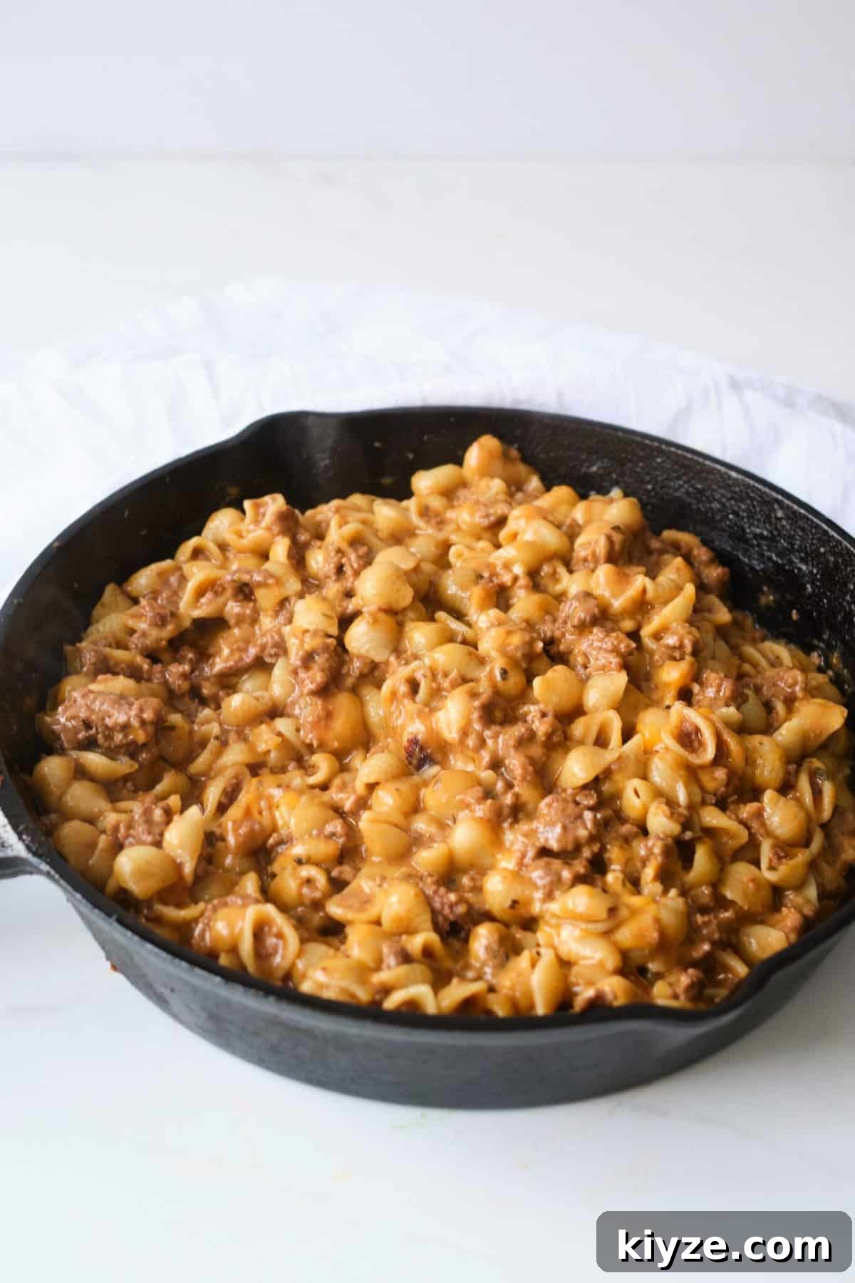 Homemade Hamburger Helper Recipe: Creamy Skillet Cheeseburger Casserole 6 img 12160 5