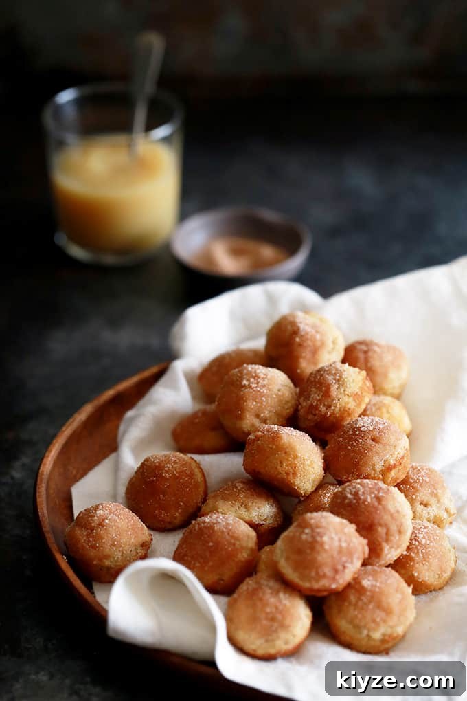 Family Meal Plan Week 102: 7 Dinners for Busy Families 4 Mini Applesauce Muffins | Melanie Makes