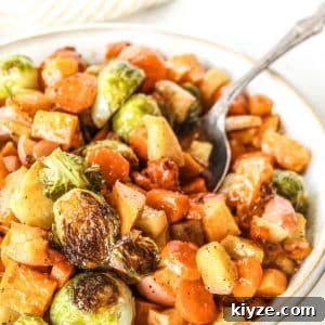 Maple-Glazed Roasted Vegetables for Fall Side Dishes 7 img 12716 6