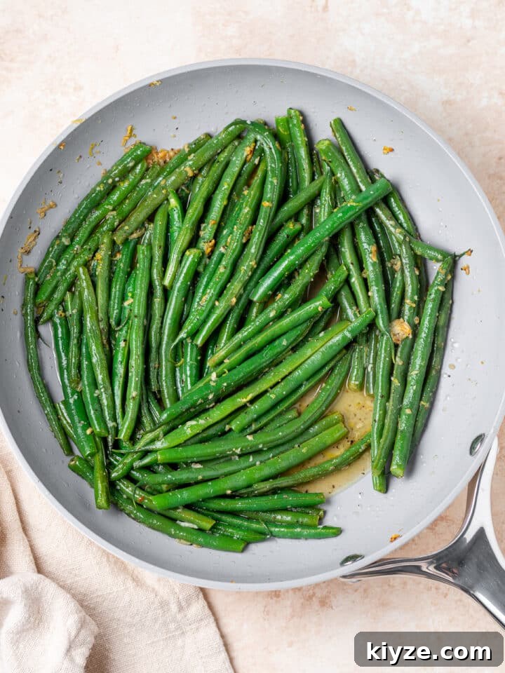 skillet with garlicky lemon green beans