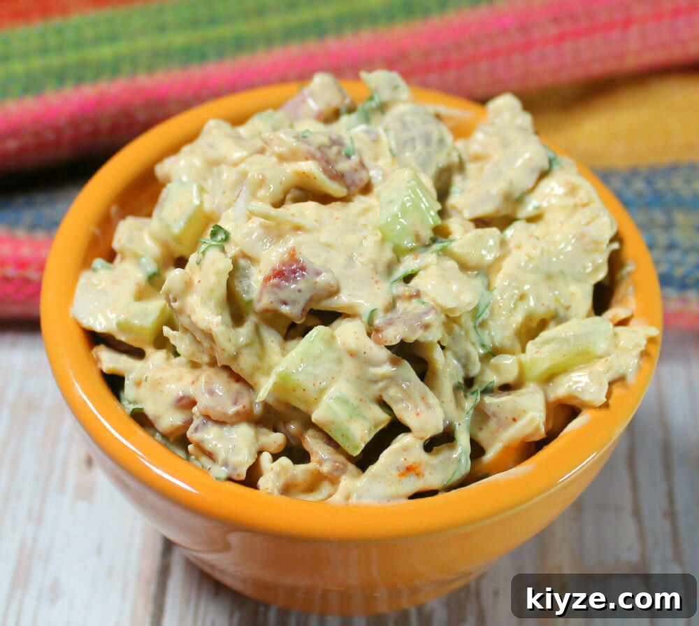 Keto Chicken Salad with Crispy Bacon and Creamy Avocado 7 Chicken Salad with Bacon-Keto6