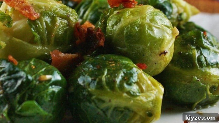 Crispy Garlic Bacon Brussels Sprouts Recipe for Weeknight Meals 2 Garlic Brussels Sprouts with Crispy Bacon