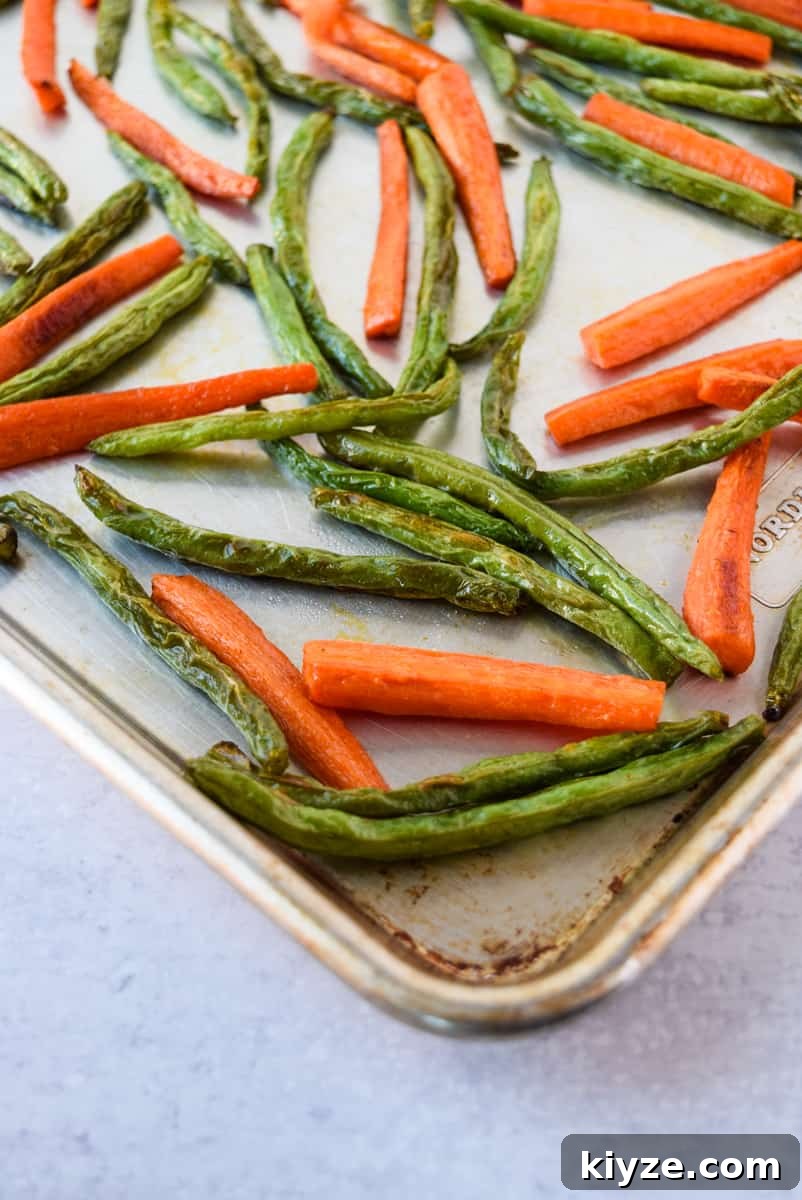 Oven-Roasted Carrots and Green Beans with Garlic and Herbs 3 Roasted Carrots and Green Beans