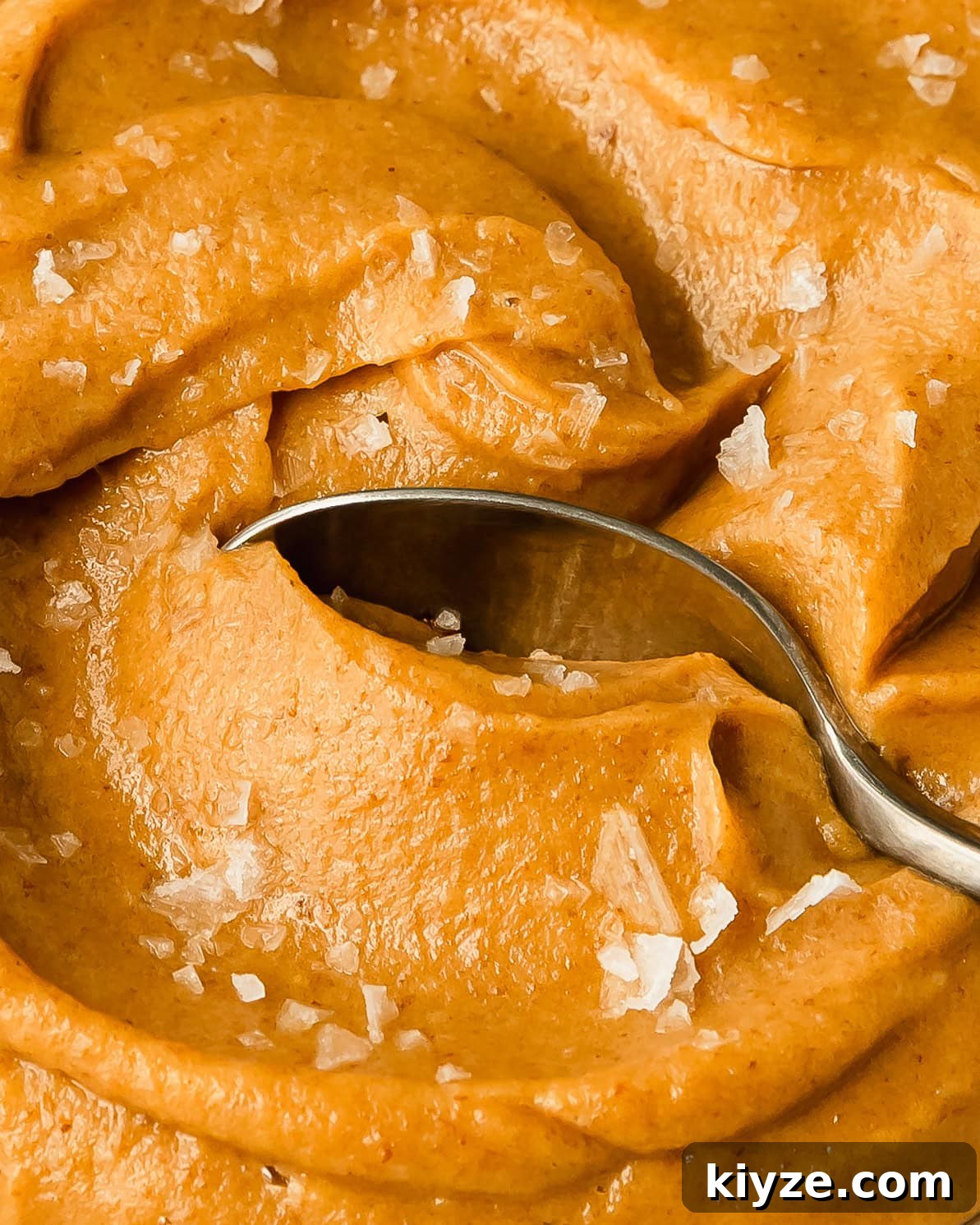 Date caramel is rich and silky smooth caramel made with Medjool dates. This date caramel recipe is quick and easy to make using 4 simple ingredients. Use this date caramel sauce to top all your favorite sweet treats or as a healthier sweet dip. 