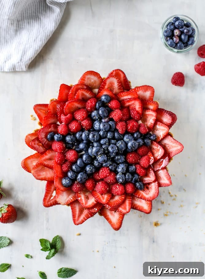 Triple-Berry No-Bake Star Tart Recipe (Video) 6 TRIPLE BERRY FINISH