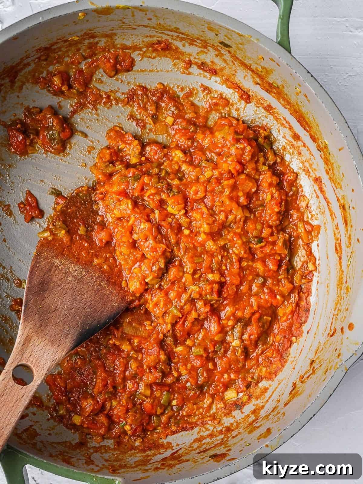Hogao: Authentic Colombian Tomato and Scallion Creole Sauce Recipe 6 Finished hogao sauce in a frying pan.